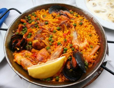 Seafood paella