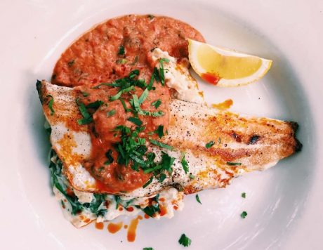 Sole with basil, tomato and oregano